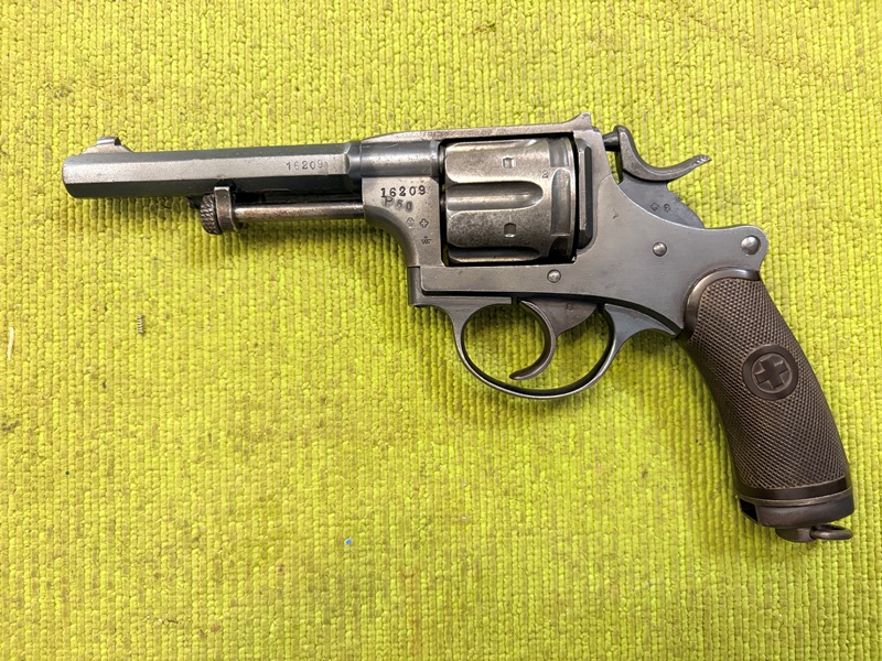 4933 (2)
