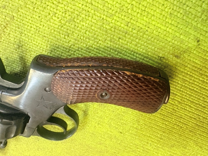 4935 (11)