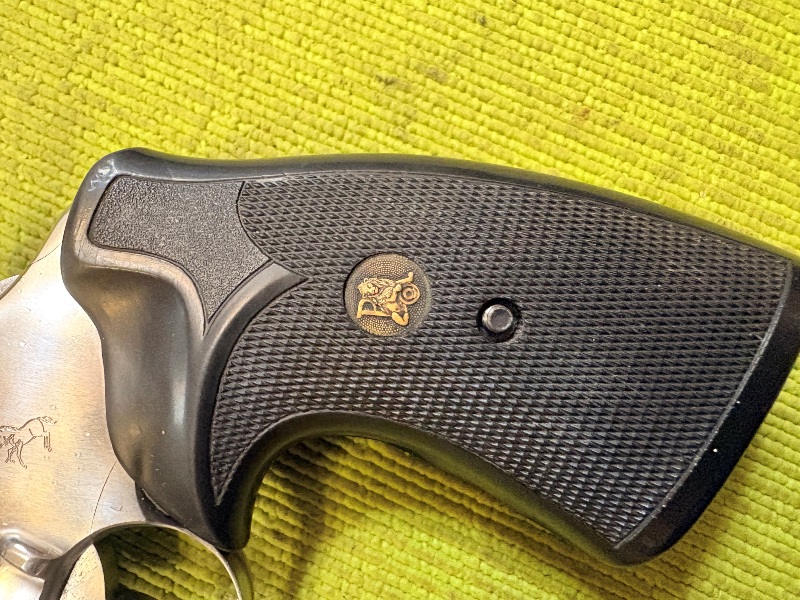 4927 (6)