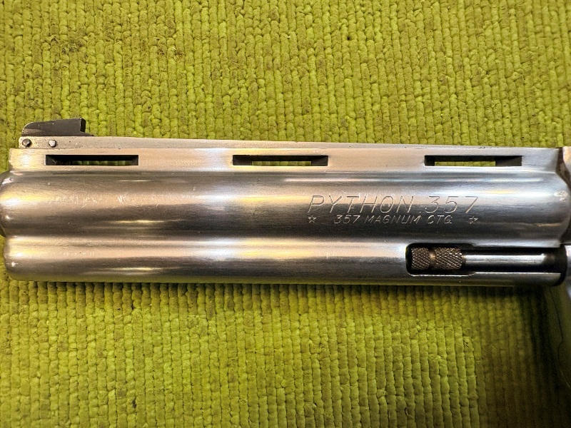 4927 (8)