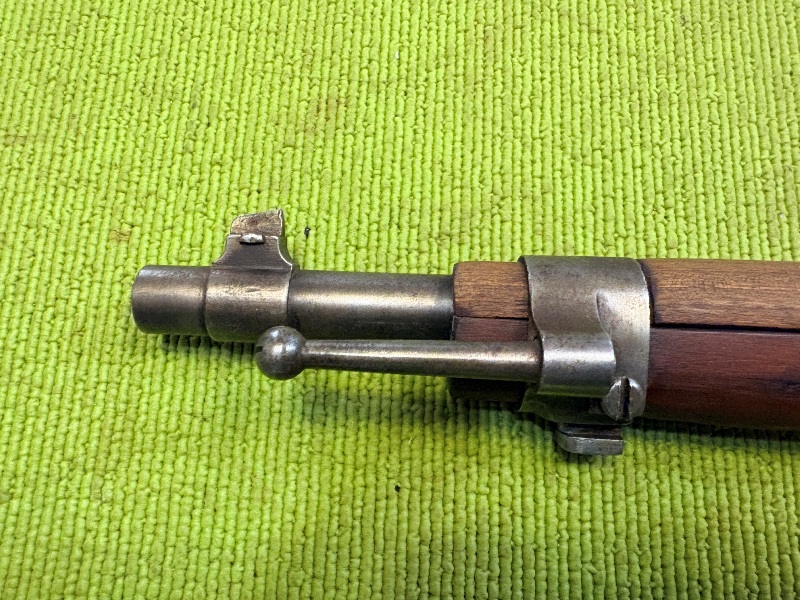 4942 (8)