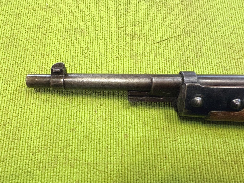 4953 (8)