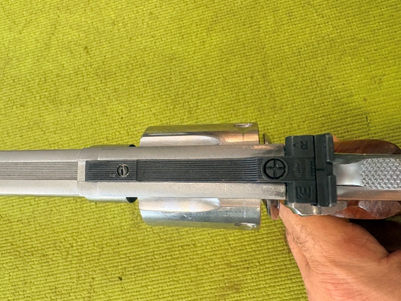 4964 (11)