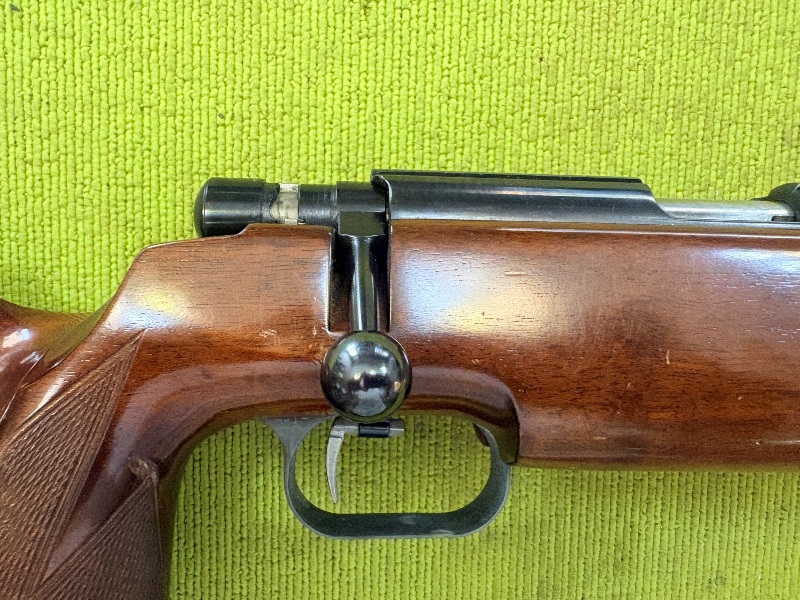 4982 (11)