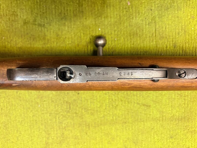 D12 (8)