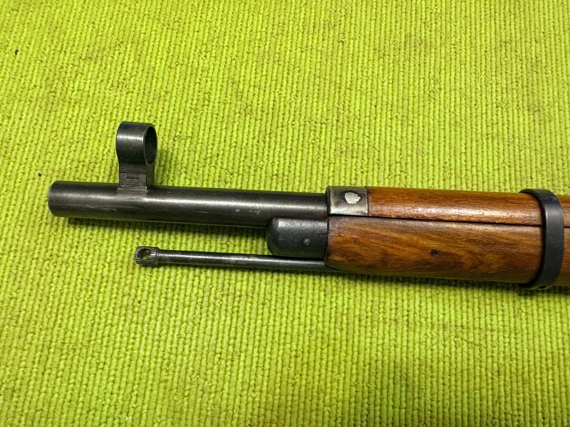 4973 (8)