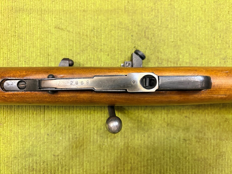 4973 (9)